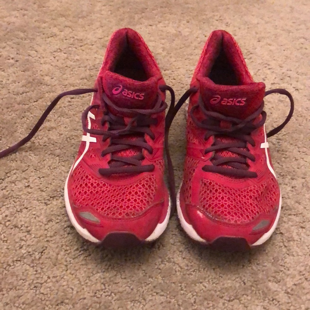 Pink GT3000 Asics